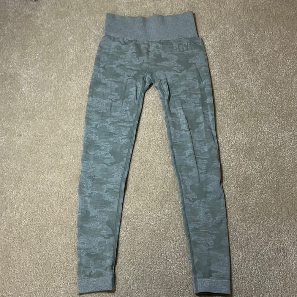 Green camo gym shark leggings